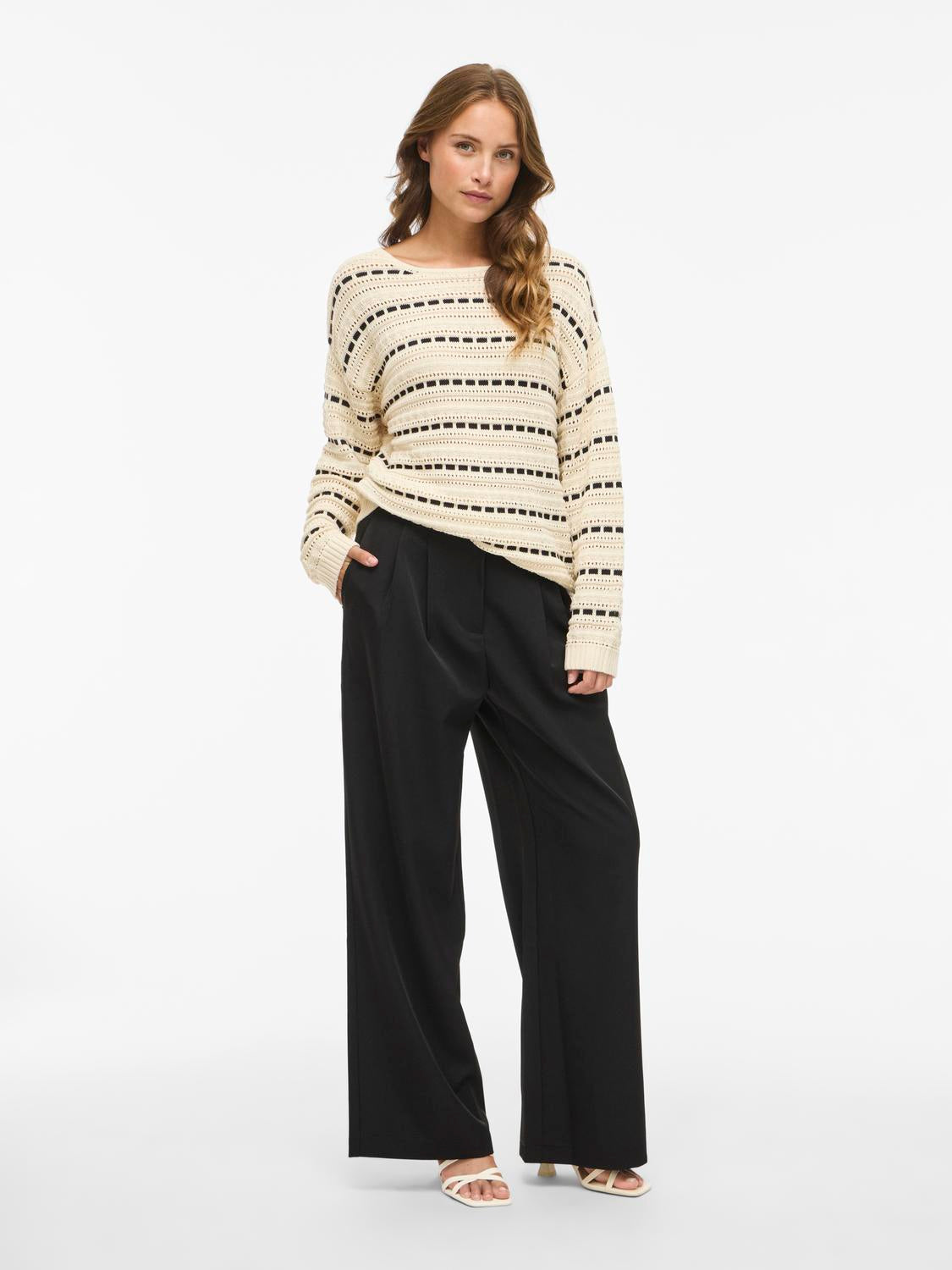 model_shot-front_full